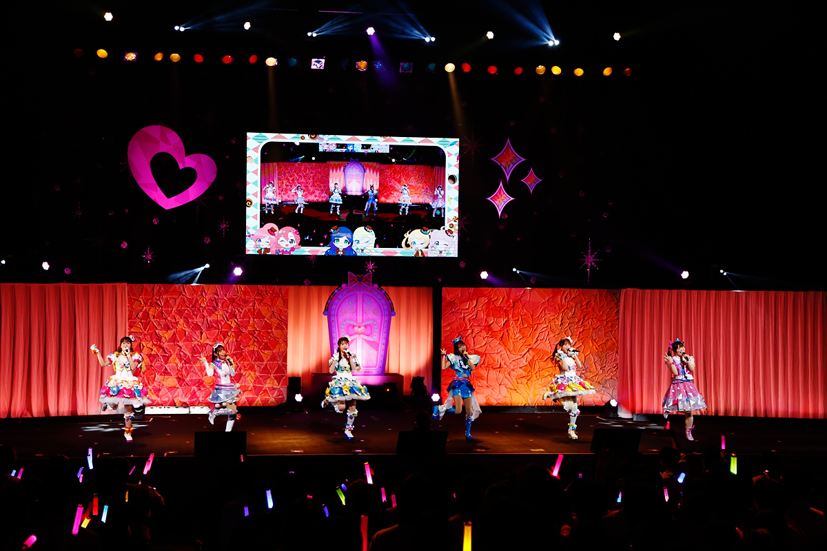 �Ђ݂̃A�C�v�� �L���b�ƃv�����`���� moca